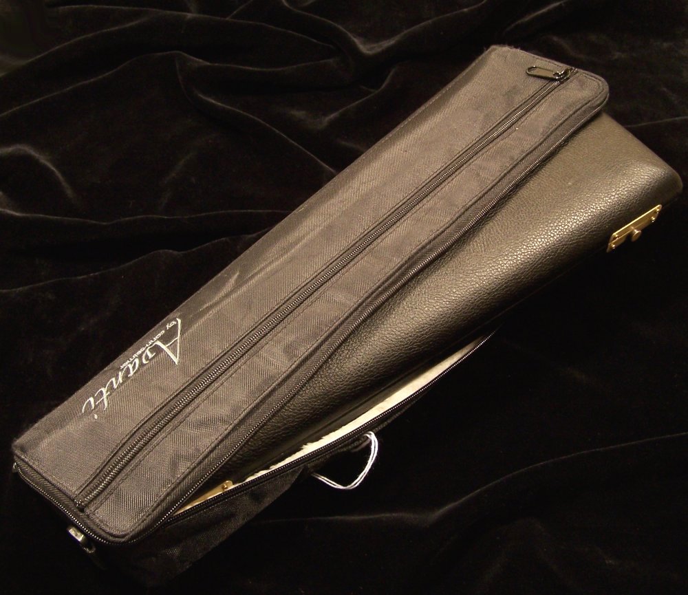 Used Avanti 2000 Flute with C# Trill