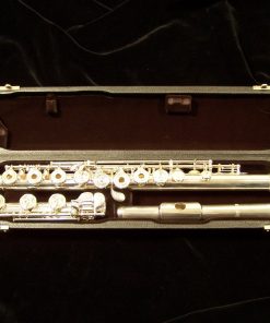 Used Avanti 2000 Flute with C# Trill