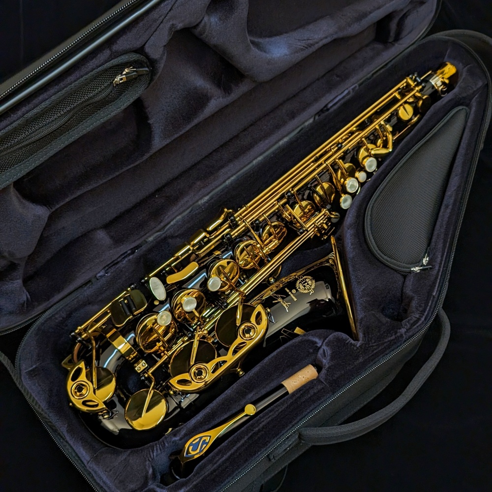 Selmer Paris Signature Alto Sax - Black Lacquer - Inside Case