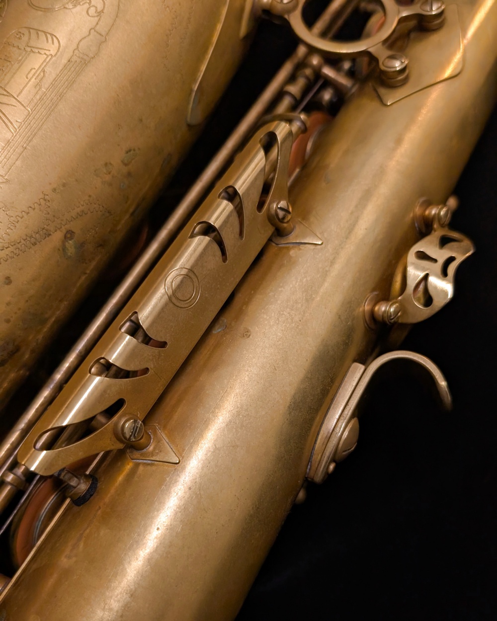 Used Eastman 52nd Street Tenor Sax 652RL - Serial 11534568 - Back of Body