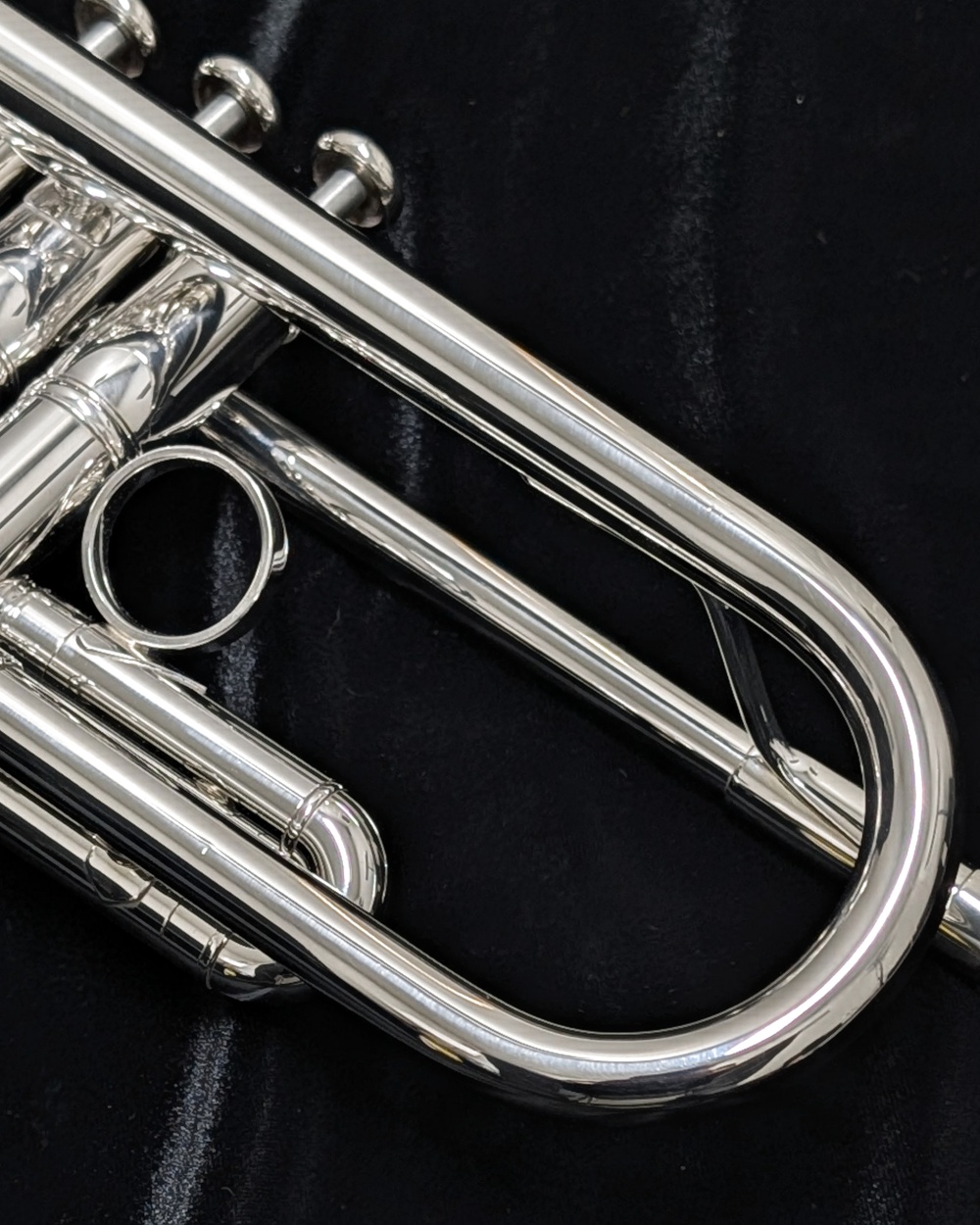 Used Yamaha 8335IIRS Xeno Trumpet #554641 - Bell Crook