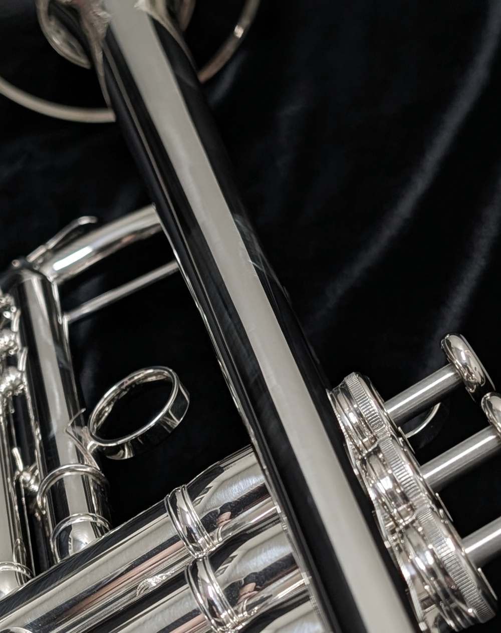 Used Yamaha 8335IIRS Xeno Trumpet #554641 - Bell Throat
