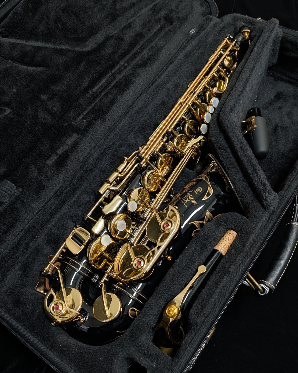 Used Yamaha Custom EX Black Lacquer Alto YAS-875EXIIB