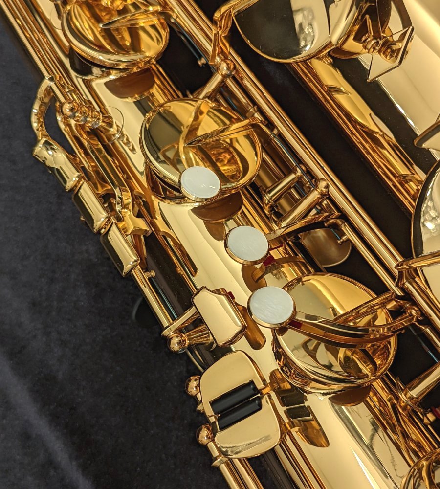 Yamaha 480 Bari Sax