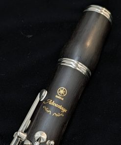Lightly Used Yamaha Intermediate Wood Clarinet (2nd Gen) - Logo