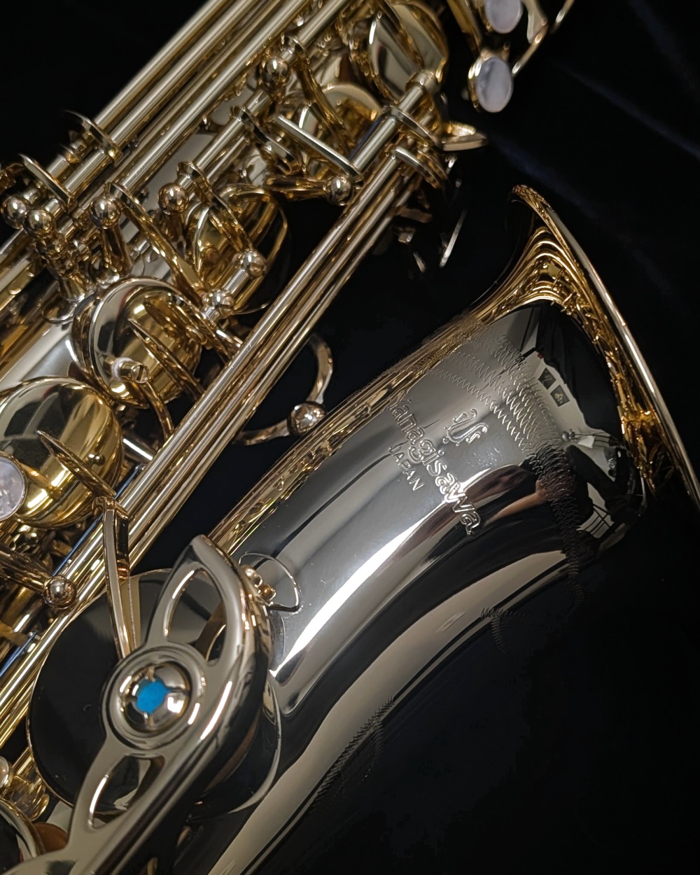 Lightly Used Yanagisawa AWO1 Pro Alto Saxophone #00419133 - Logo